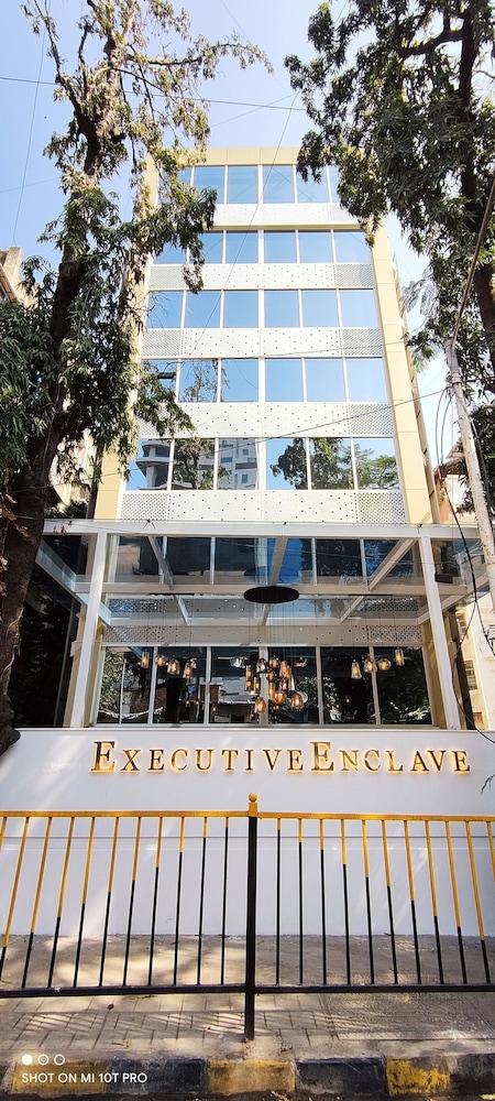 Executive Enclave Hotel Mumbai Exterior photo